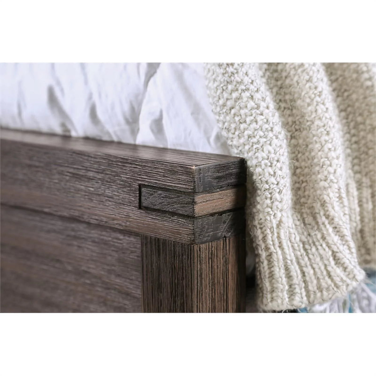 King Panel Bed Wire-Brushed Brown I543