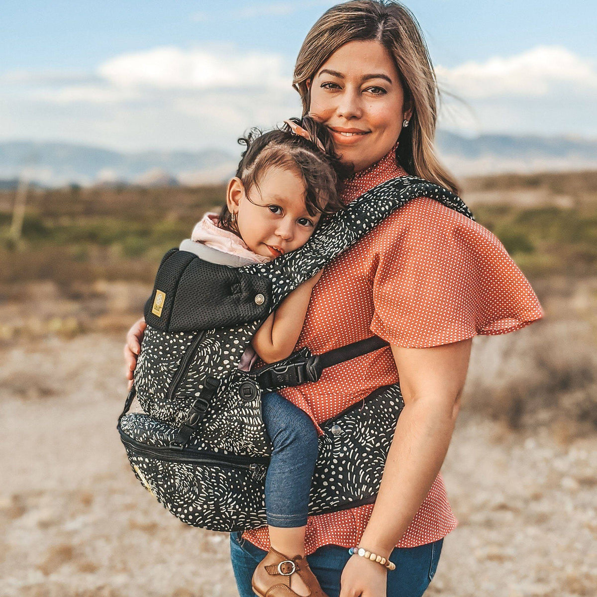 Sage Baby Carrier with Structured Seat Insert Q621509