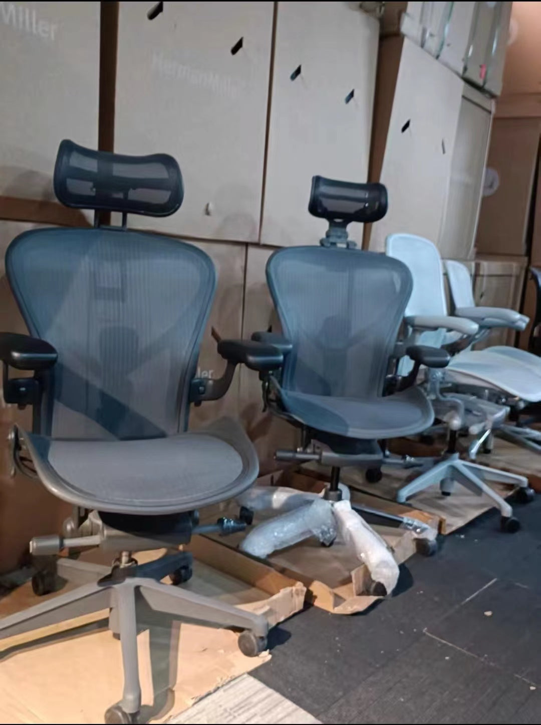 Ergonomic chair M17948